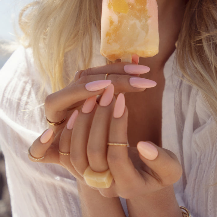 NO.302 PEACH SORBET NAIL POLISH