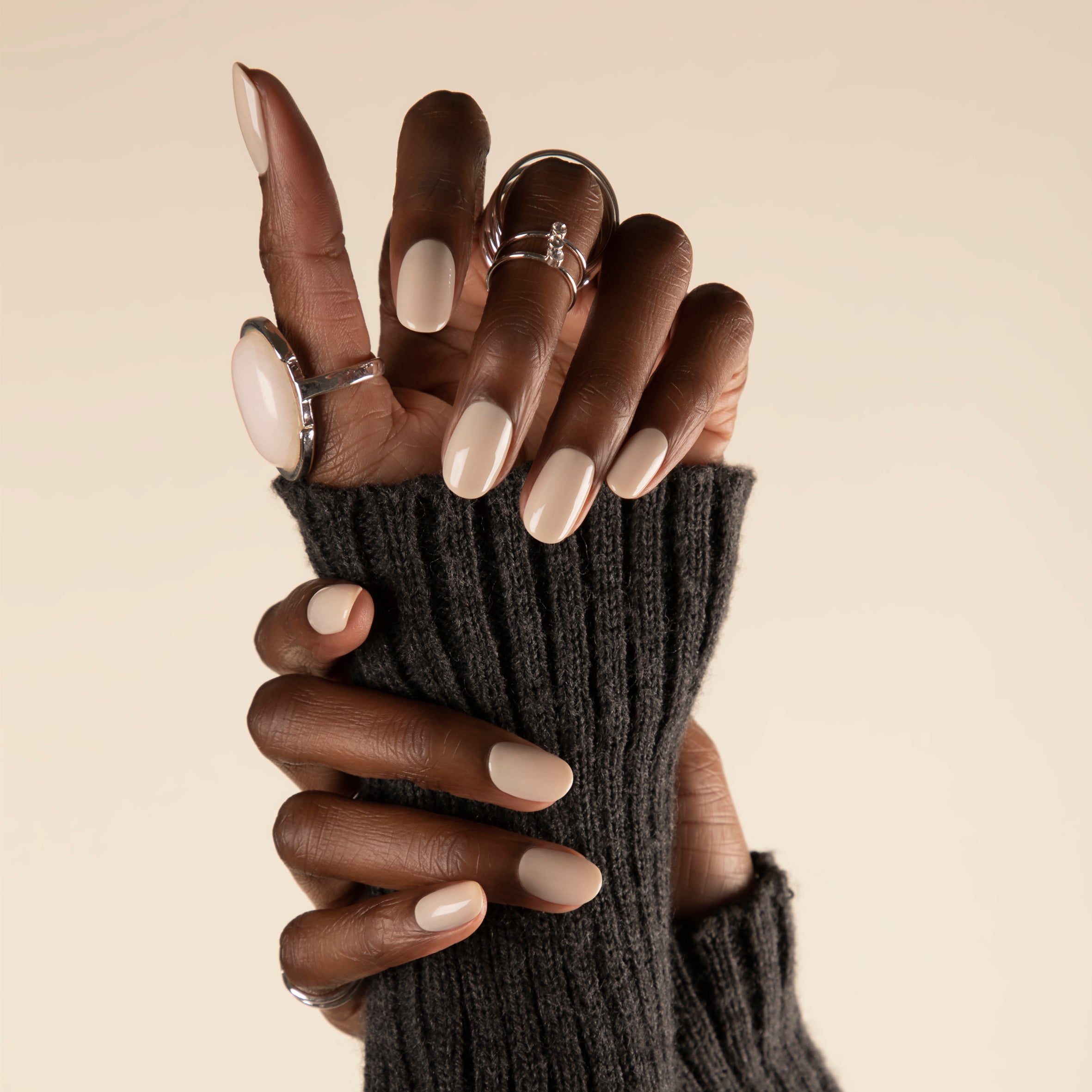 NO.305 CRESCENT MOON NAIL POLISH