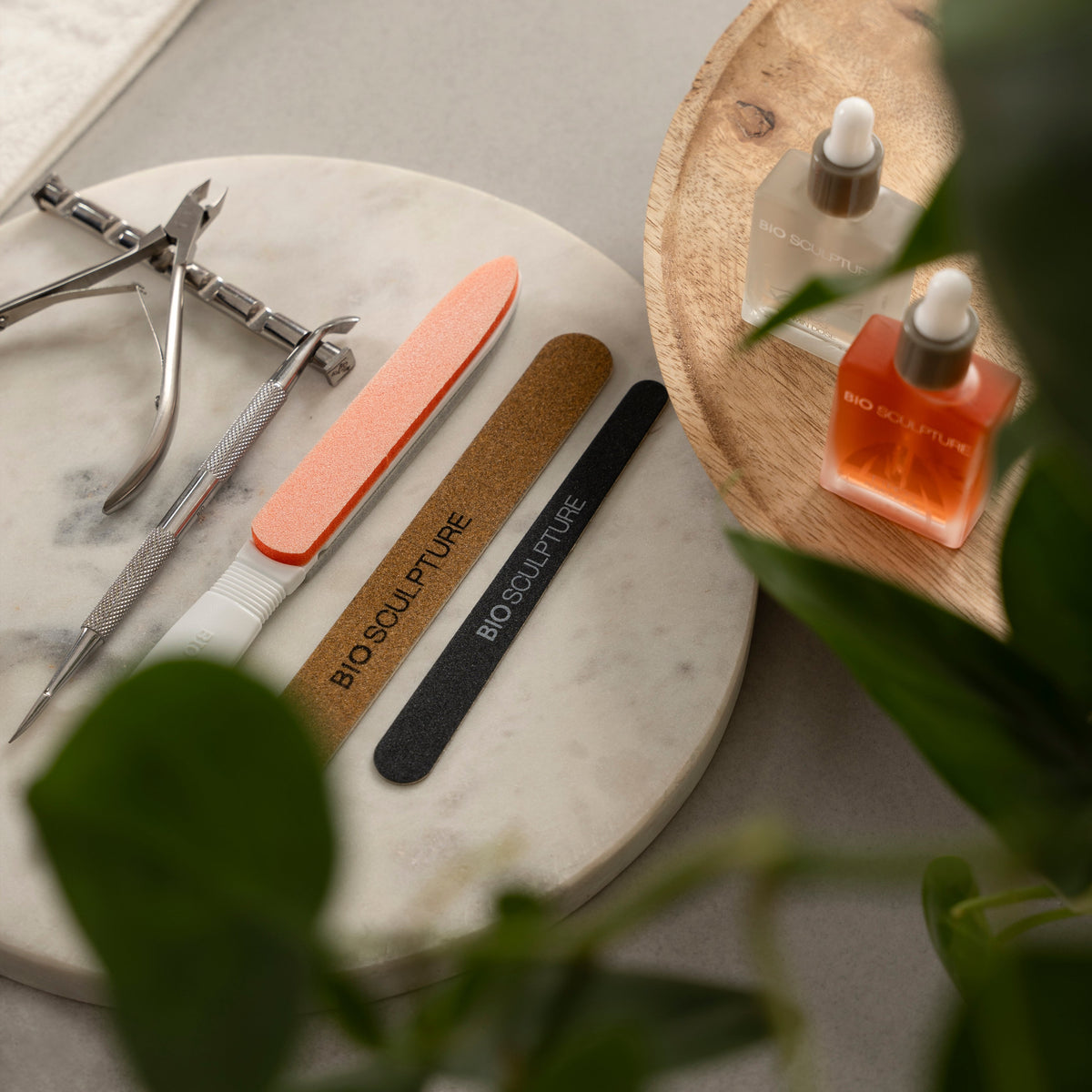 NAIL ACCESSORIES